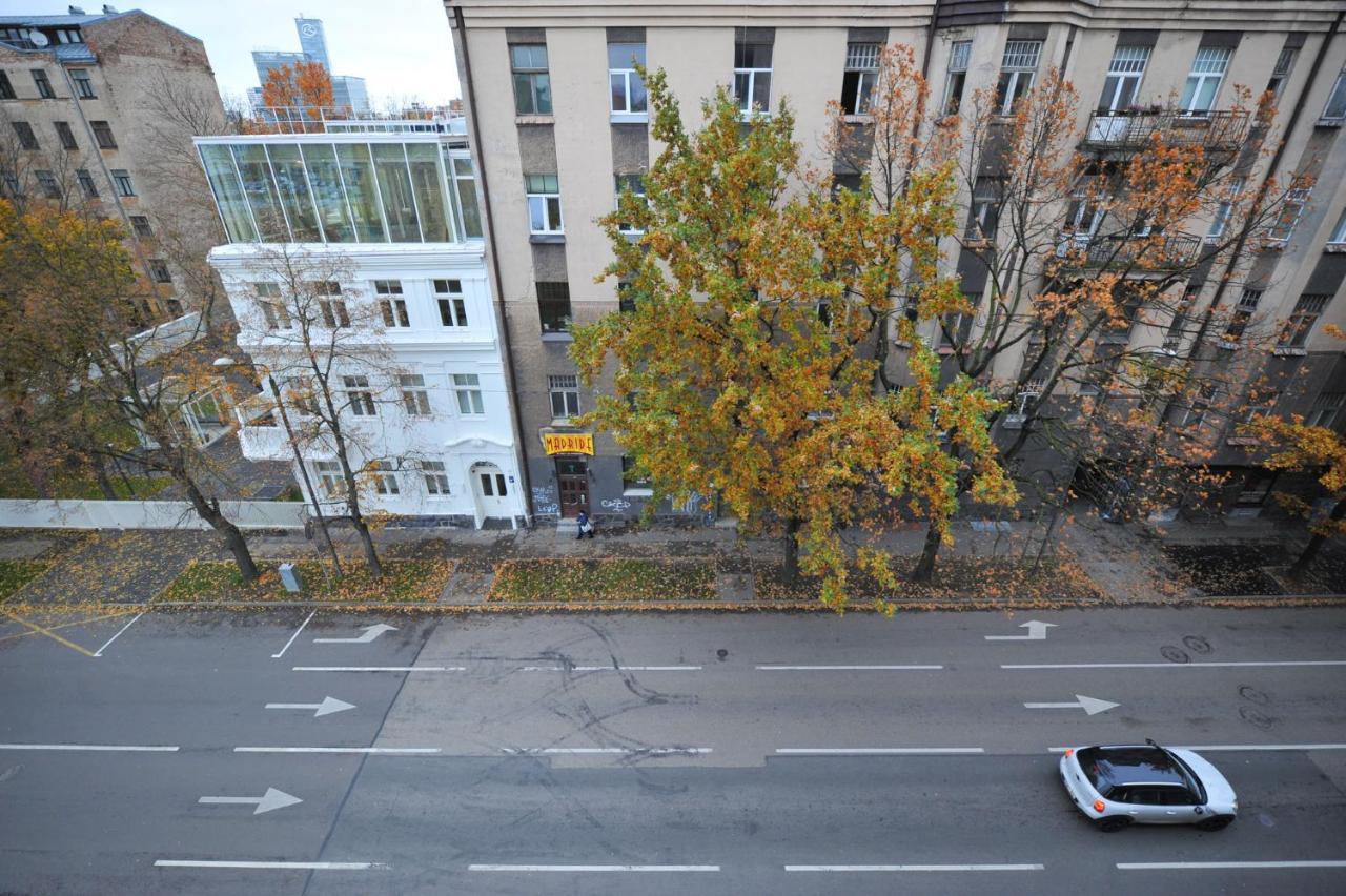 Central Comfort At Hanzas Residence, Stay Near Cafes, Bars, Museums & Esplanade Rīga Exterior foto