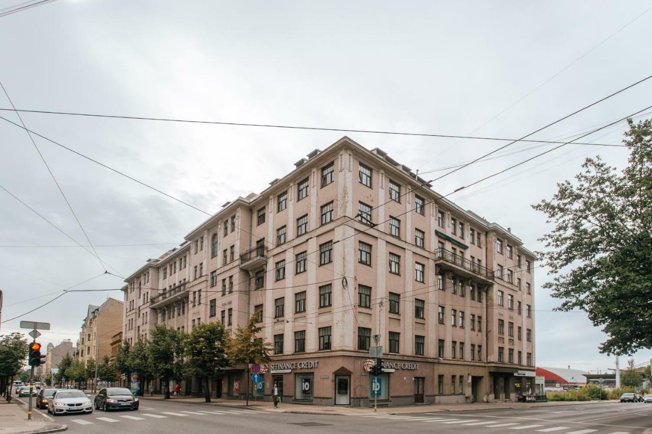 Central Comfort At Hanzas Residence, Stay Near Cafes, Bars, Museums & Esplanade Rīga Exterior foto