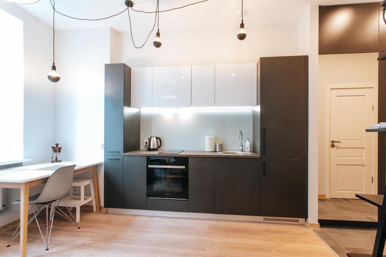 Central Comfort At Hanzas Residence, Stay Near Cafes, Bars, Museums & Esplanade Rīga Exterior foto